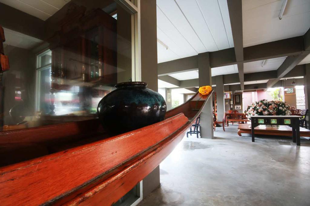 Namnon Place Nonthaburi Exterior photo