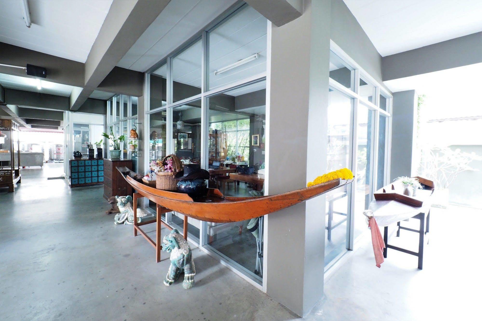Namnon Place Nonthaburi Exterior photo