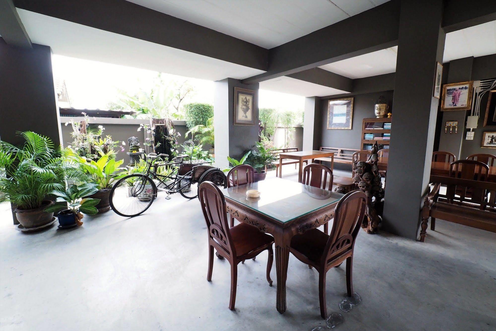 Namnon Place Nonthaburi Exterior photo